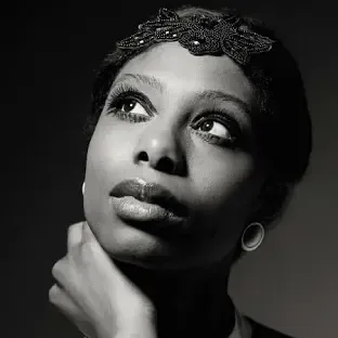 Abbesi Akhamie photo