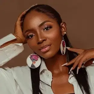 Ivie Okujaye photo