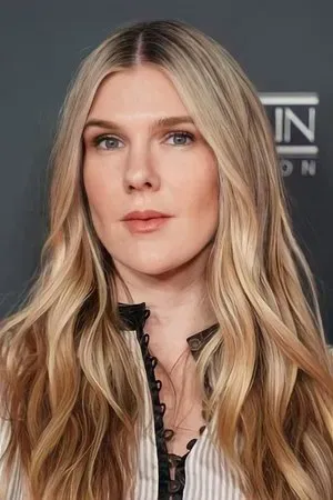 Lily Rabe photo