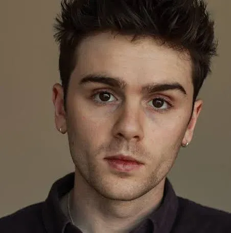 Mitchell Robertson photo